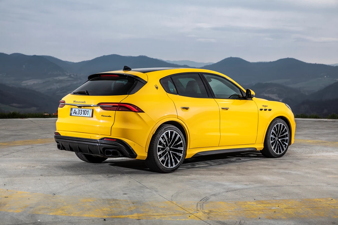 1665717-19332-MaseratiGrecaleTrofeoGialloCorse.jpg