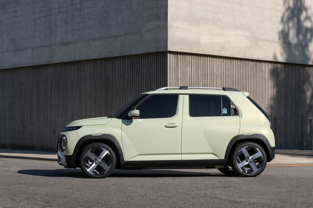 1703731-INSTER Static _08.jpg