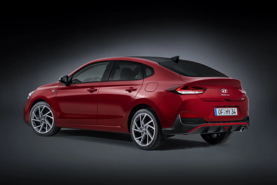 1630788-new Hyundai i30 Fastback N Line (2).jpg