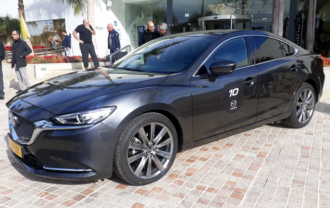 1609572-מאזדה 6 ו-בס-3 החדשים בישראל (3).jpg