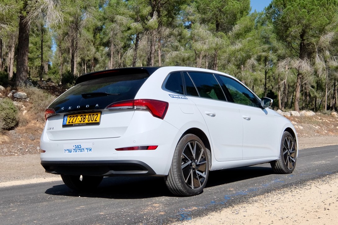 1638435-סקודה סקאלה 1.5 ל - 1.jpeg