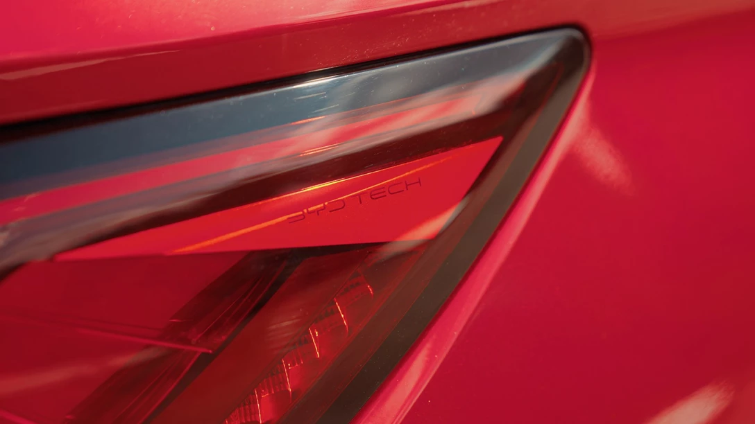 1672463-BYD ATTO 3.00_48_02_02.Still053 copy.jpg