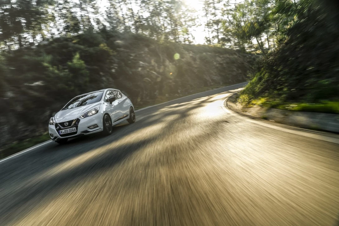 1610857-More Micra Live Event - White N-Sport - Dynamic Front 12.jpg