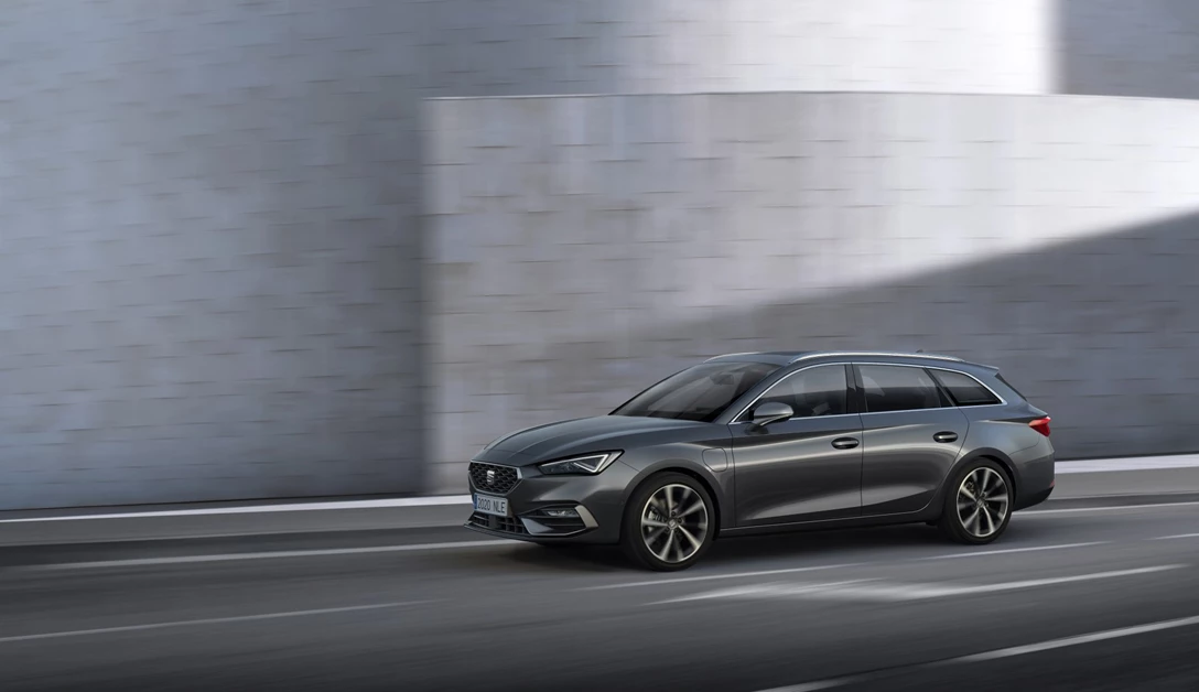 1629003-SEAT-launches-the-all-new-SEAT-Leon_05_HQ.jpg