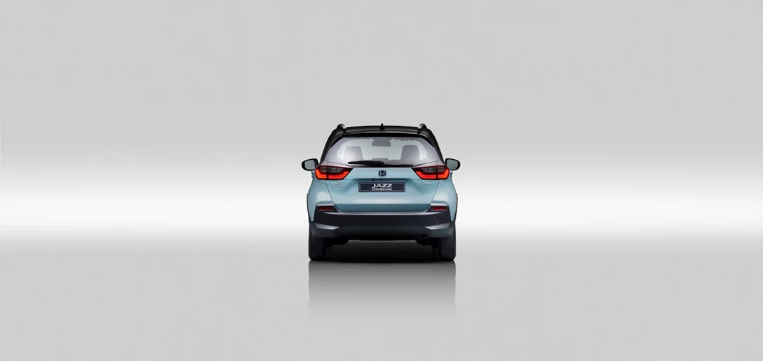 1624066-193818_Honda_Jazz_Crosstar_Exterior_Rear.jpg