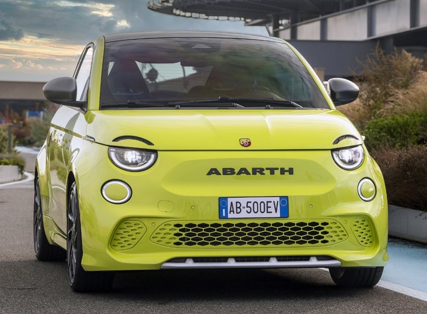 WhatsApp Image 2025-12-06 at 21.30.03.jpeg