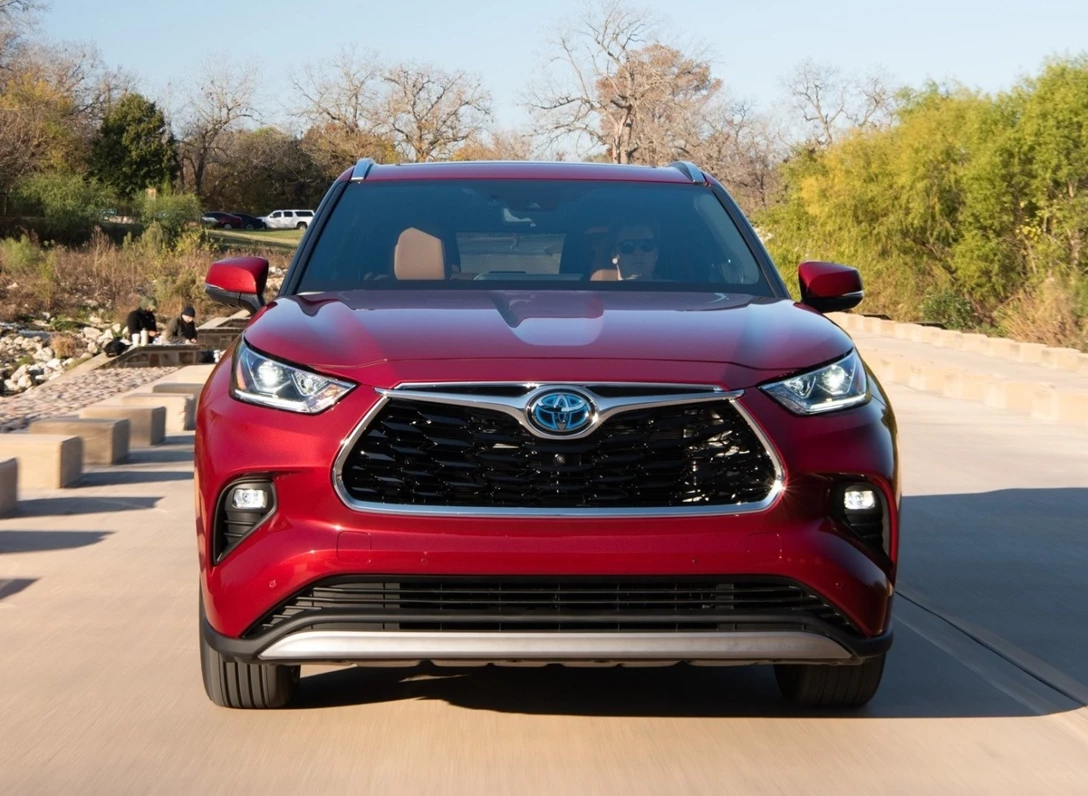 1640072-Toyota-Highlander-2021-03.jpg