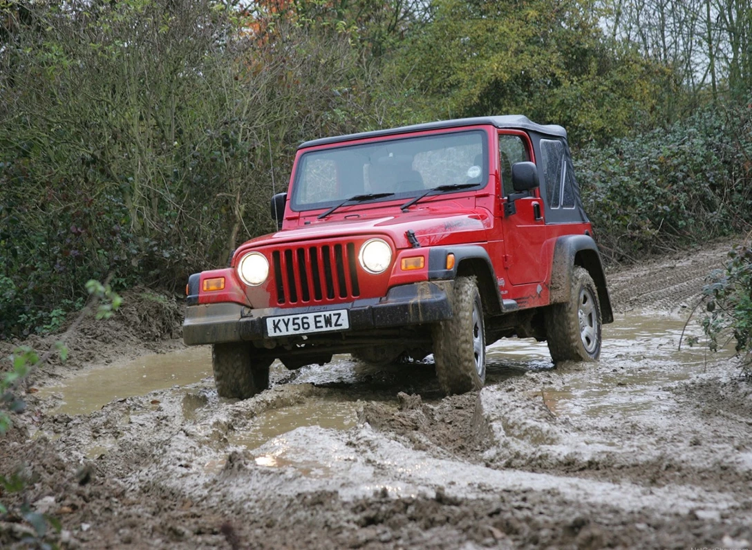 1603850-Jeep-Wrangler_UK_Version-1997-2006-2.jpg