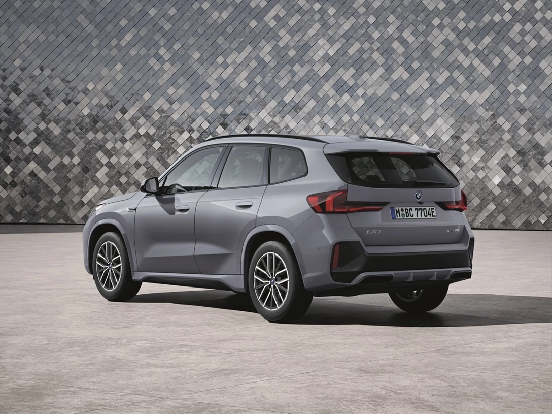 1672360-bmw ix1 (6).jpg