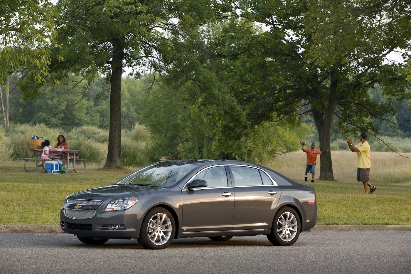 1600755-Chevrolet-Malibu-2008-2013-27.jpeg