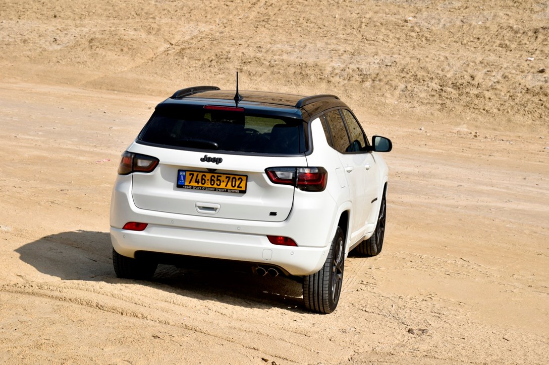 1659858-COMPASS - 1.jpeg