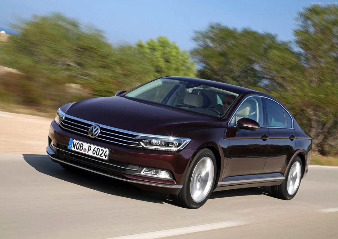 1666847-Volkswagen-Passat-new-2015-04.jpg