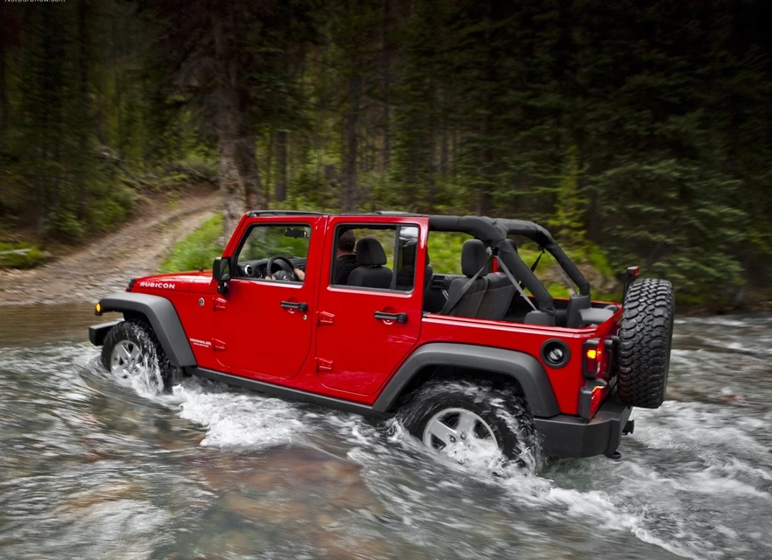 1660144-Jeep-Wrangler-2018-08.jpg