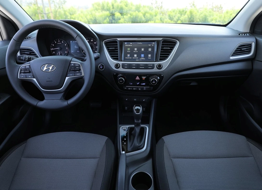 1673259-Hyundai-Accent-2023-06.jpg