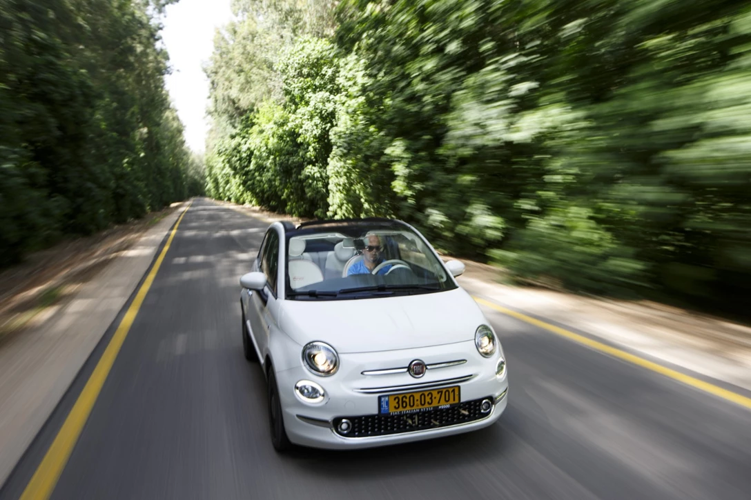 1600382-קטנות פתוחות 2018 - אופל אדם רוקס סיטרואן C1 פיאט 500 500C רנו טווינגו (14).jpg