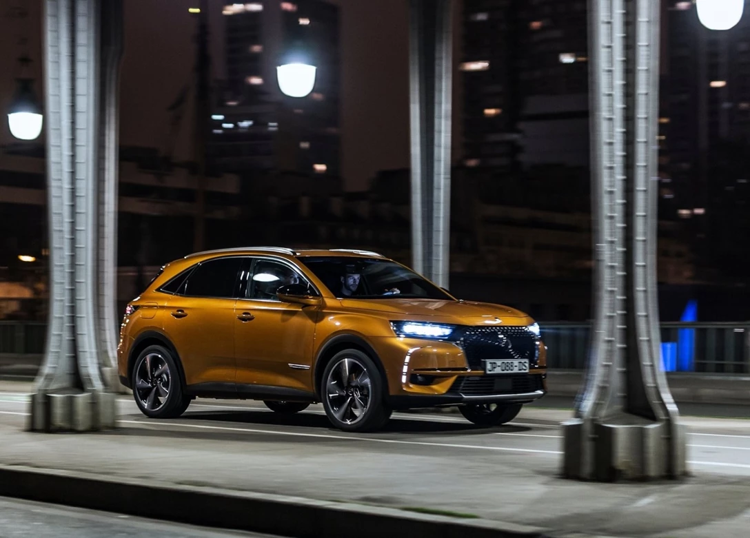 1593036-DS-7_Crossback 5.jpg