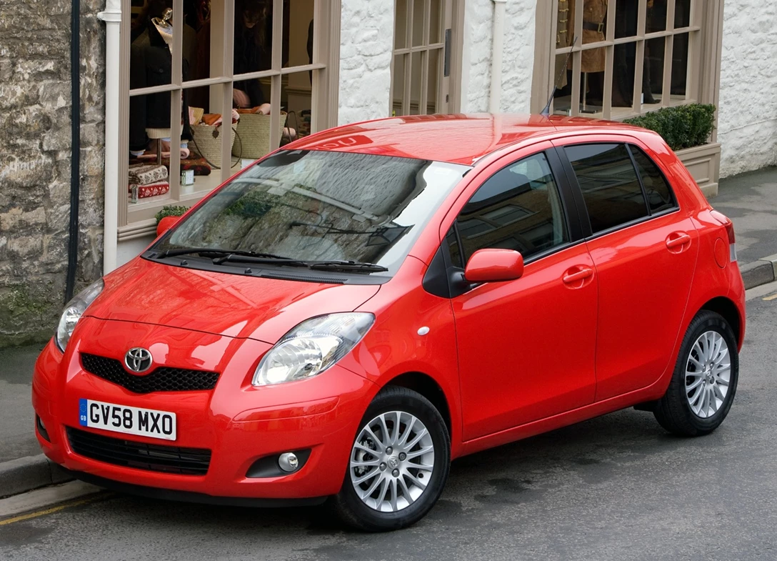1686614-Toyota-Yaris-2008-04.jpg