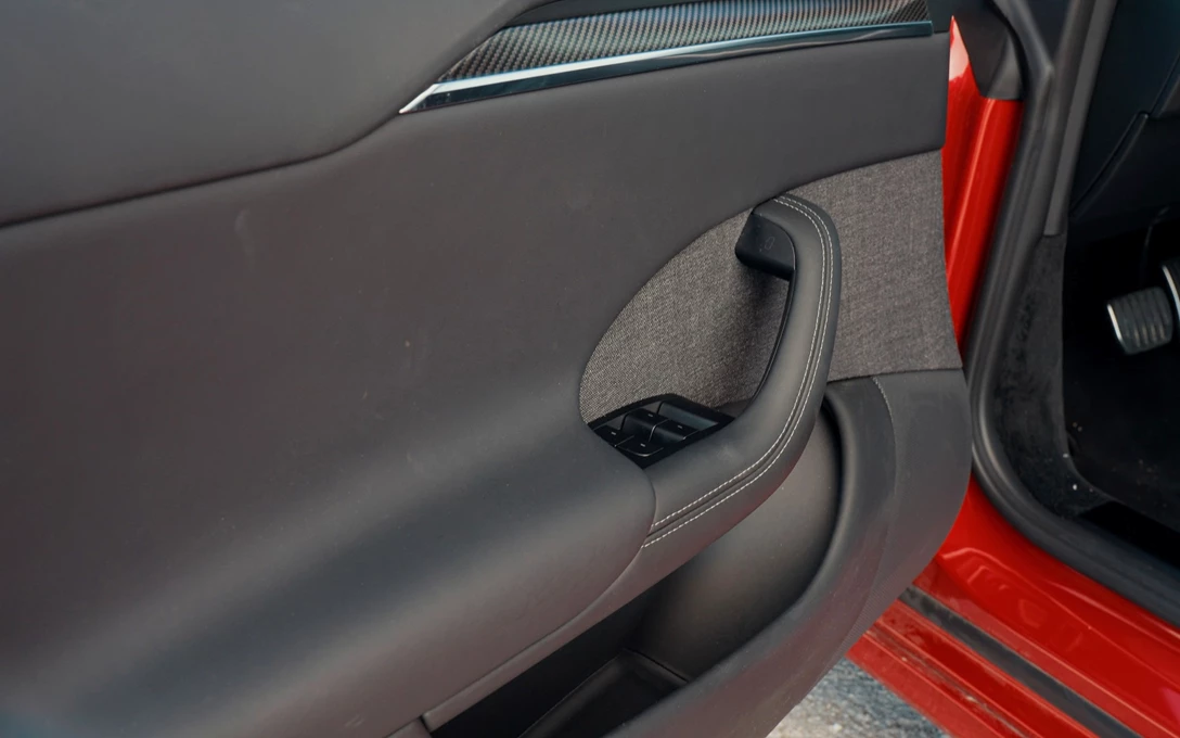 1678322-442_2590.00_16_07_18.Still033 copy.jpg