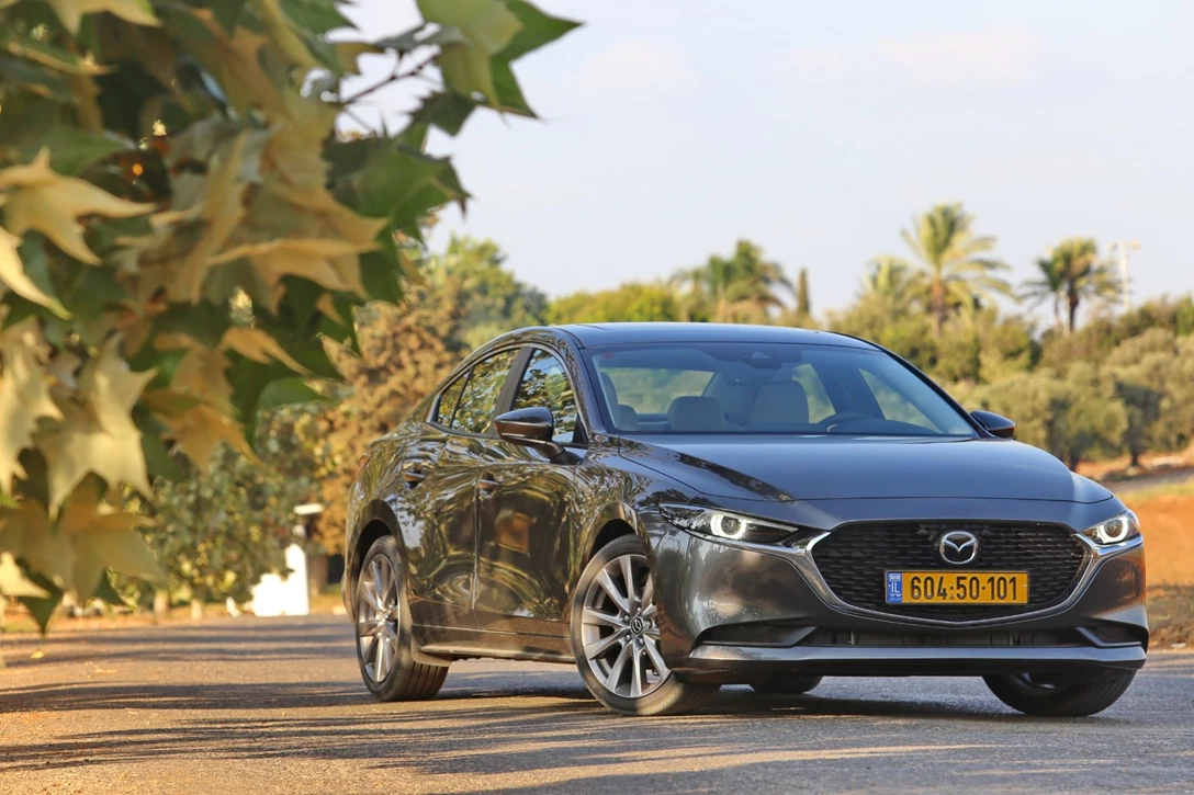 1622692-rotemi110919mazda3 (250).JPG