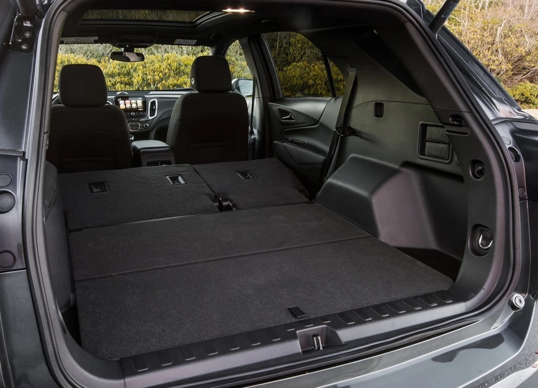 1645757-Chevrolet-Equinox-2020-07.jpg