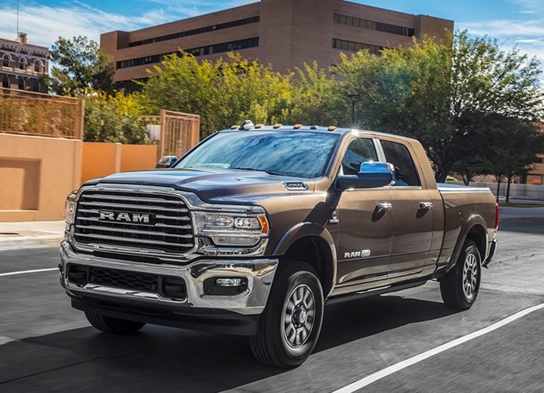 1661325-Ram-3500-2021-03.jpg
