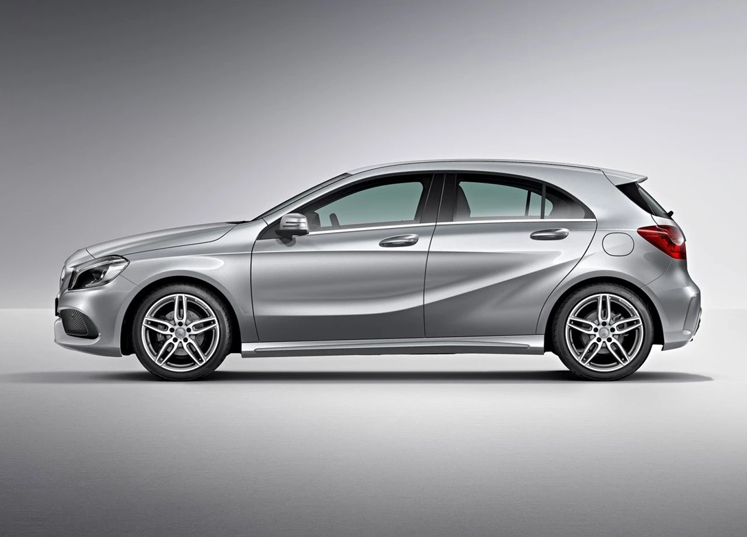 1647148-Mercedes A class 2017 (1).jpg