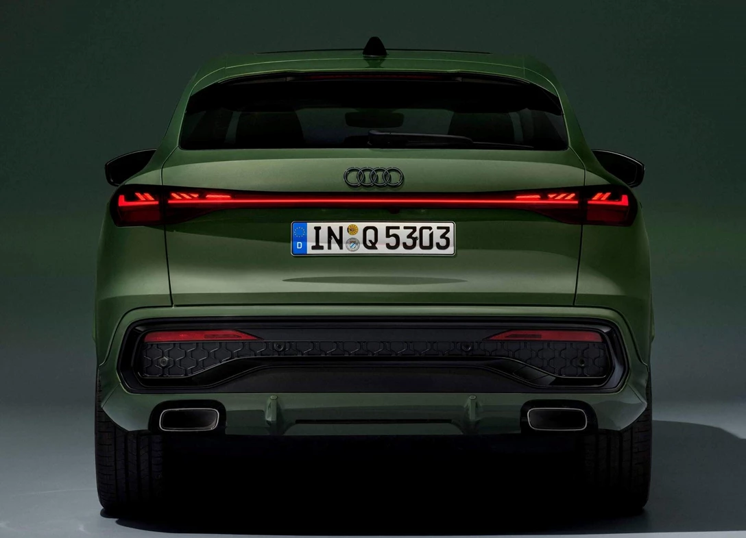 Audi-Q5_Sportback-2025-07.jpg