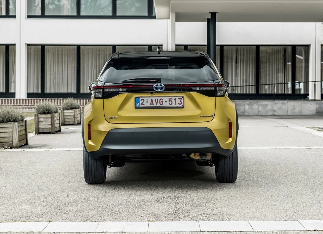 1673316-Toyota-Yaris_Cross-2023-06.jpg