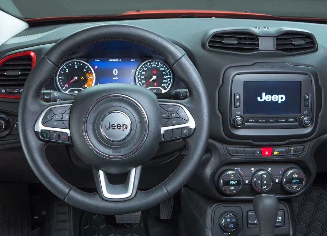 1670276-Jeep-Renegade-2017-06.jpg