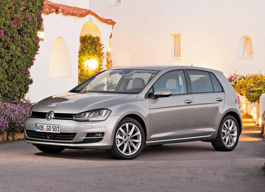 1670451-Volkswagen-Golf-2013-04.jpg