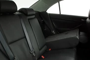 Toyota-Avensis-2004-2006-14.jpg