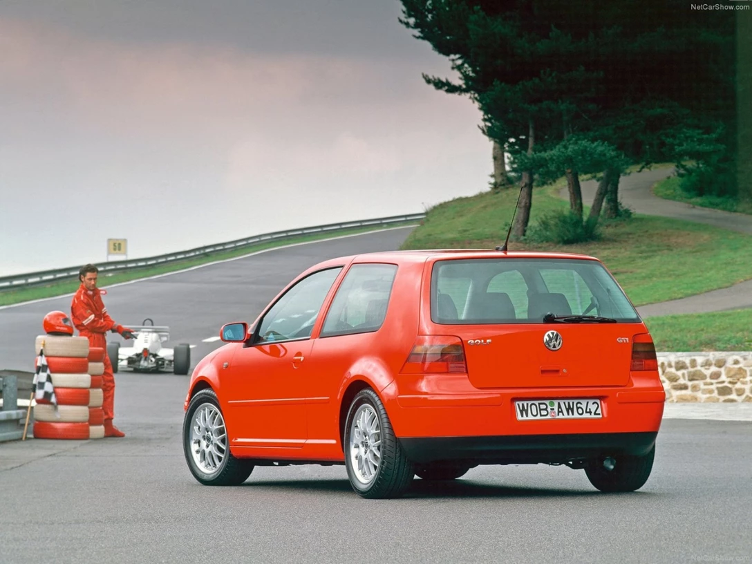 1601080-Volkswagen-Golf_IV_GTI-1998-1600-0d.jpg