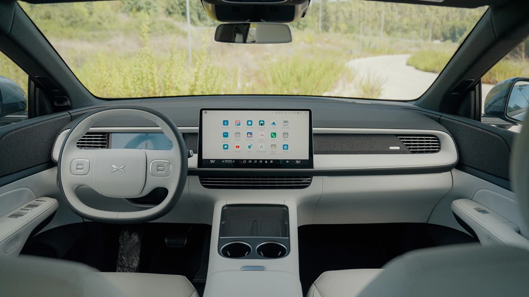 1701401-Xpeng G6 2024.00_29_10_00.Still051.jpg