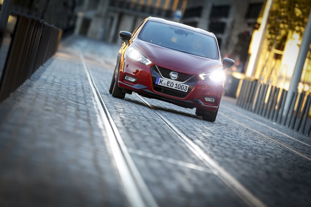 1610755-More Micra Live Event - Red Micra Xtronic - Dynamic Front 11.jpg