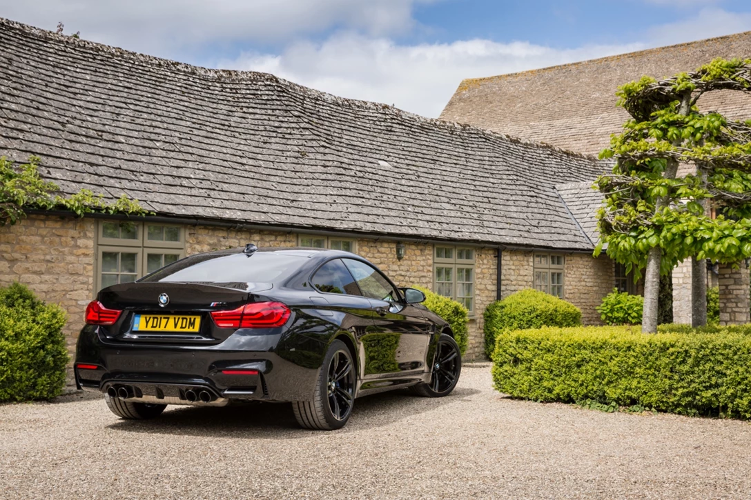 1590468-zzz M4 P90259044_highRes_bmw-m4-coup.jpg