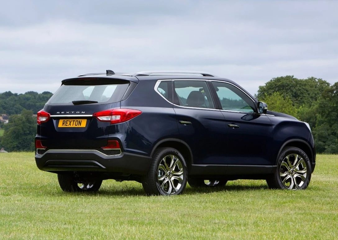 1649156-SSANGYONG-Rexton-2019-02.jpg
