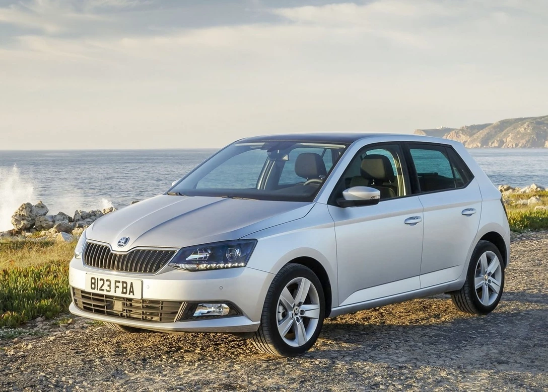 1639227-Skoda-Fabia-2016-02.jpg