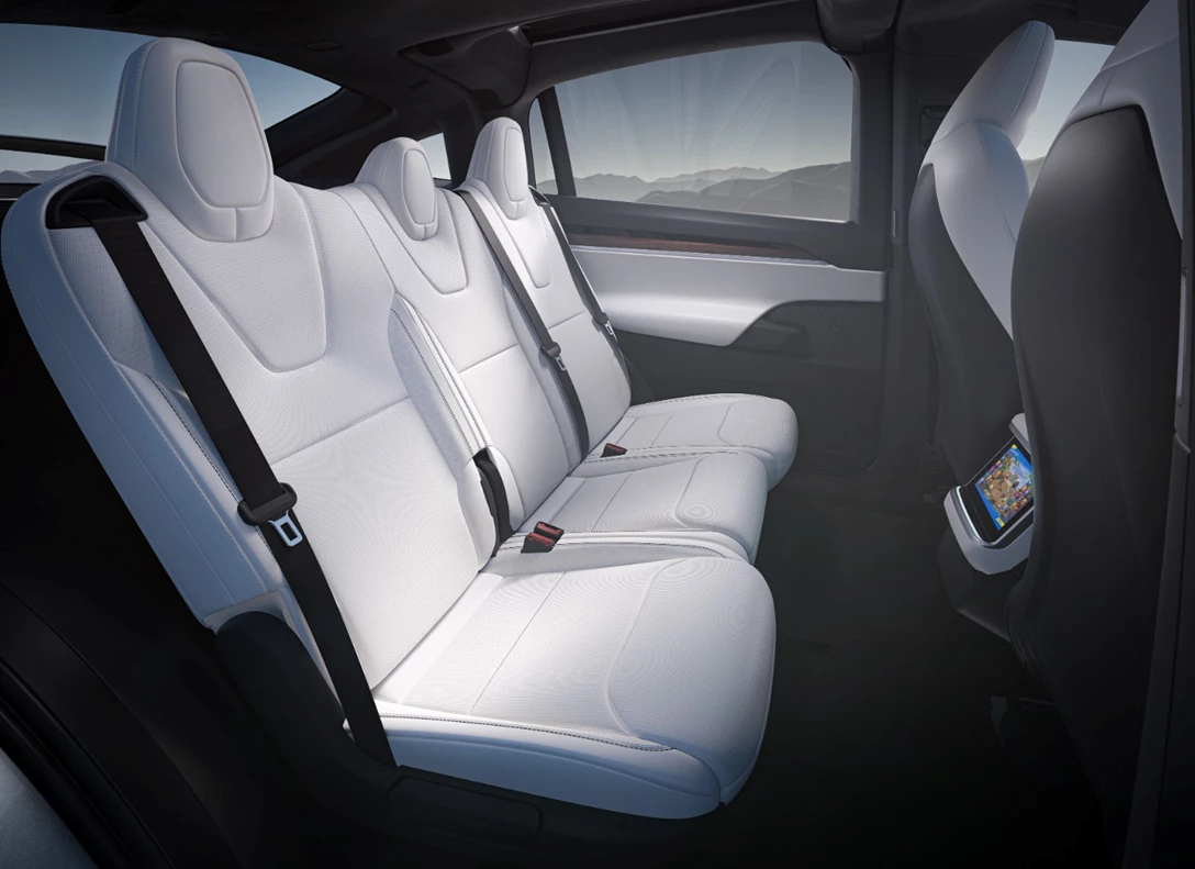 1664294-Tesla-Model_X-222-07.jpg