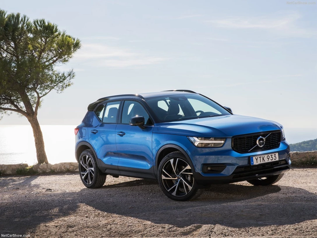 1588770-Volvo-XC40 3.jpg