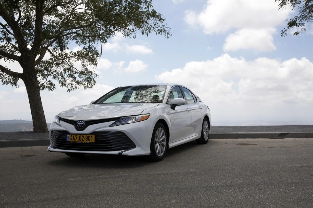 1604575-טויוטה קאמרי - מבחן דרכים 2018 (3).jpg