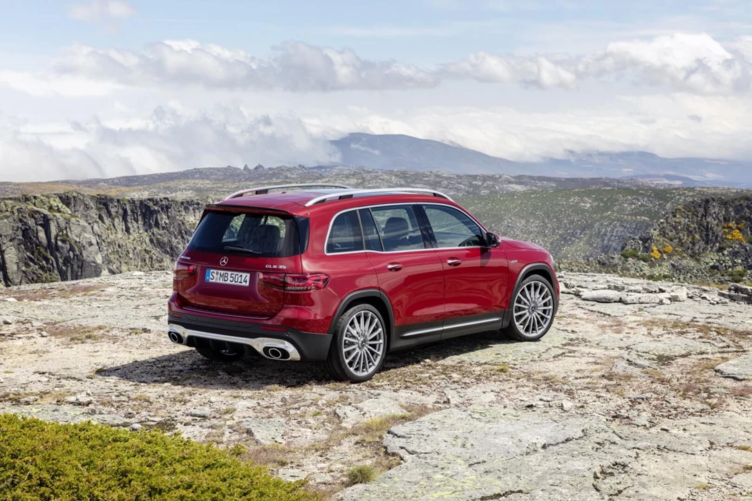 1621496-19C0560_064 [Desktop Resolution].jpg