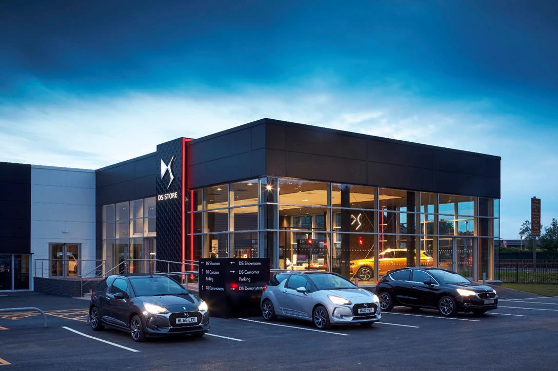 1594588-DS Store Manchester 007.jpg