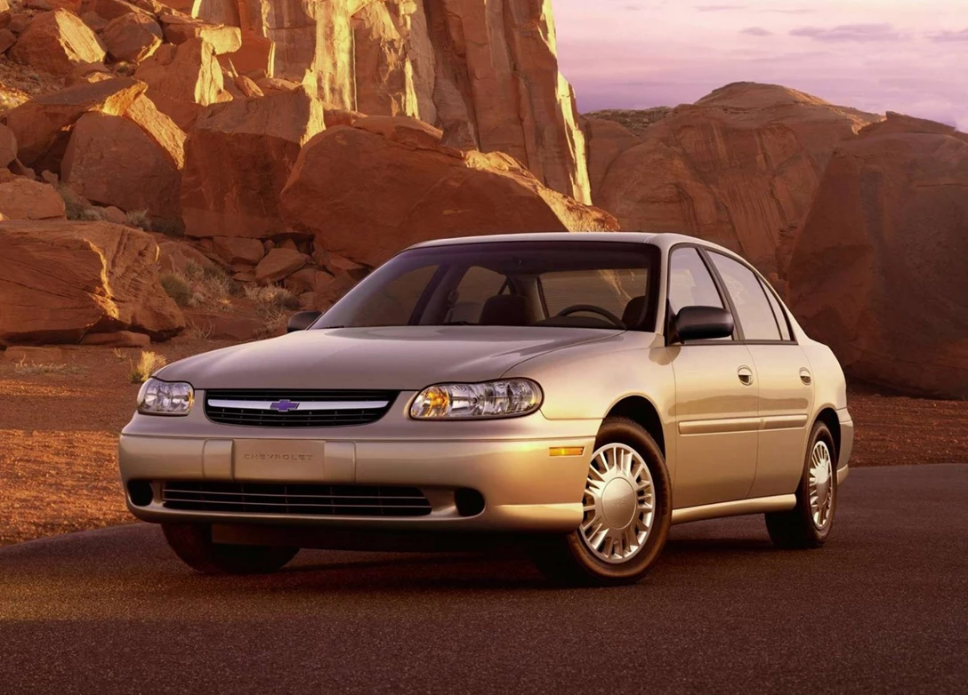 1600720-Chevrolet-Malibu-2000-1600-01.jpg