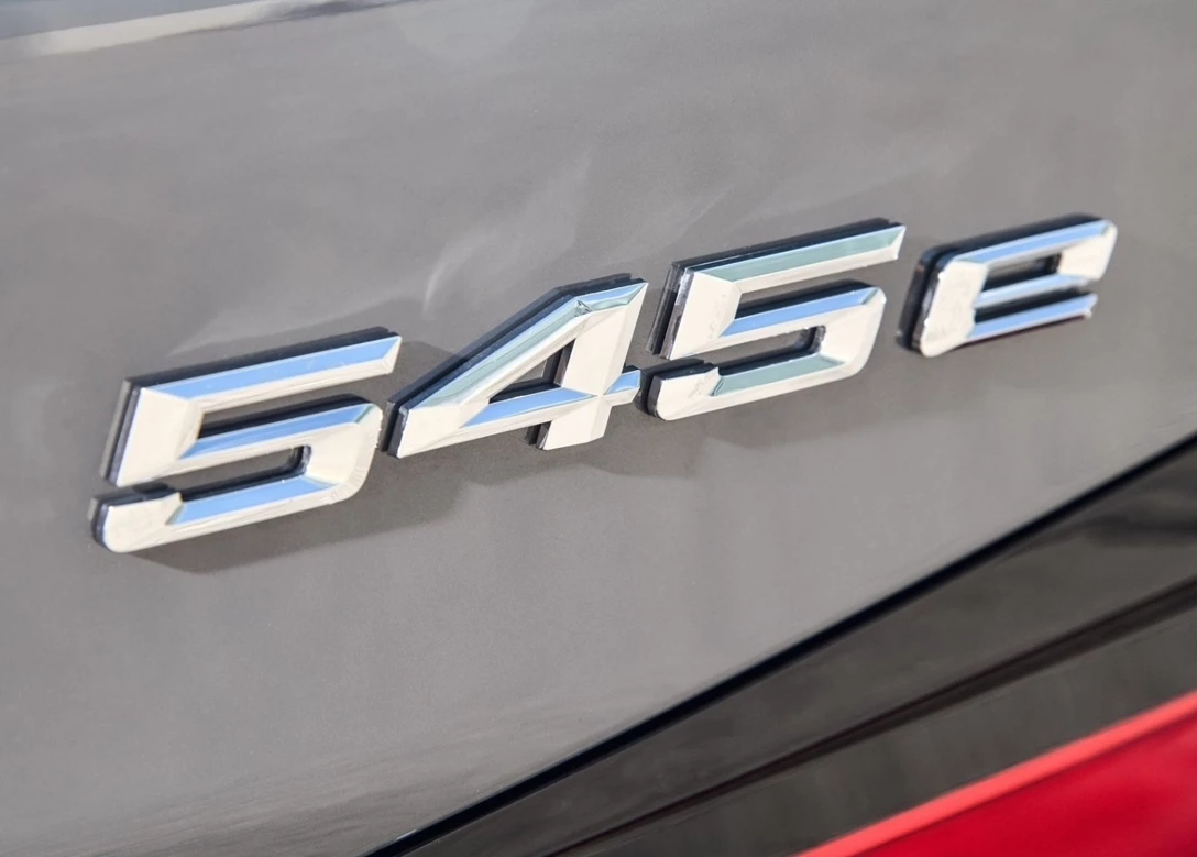 1649583-BMW-5-Series-545e-2021-12.jpg