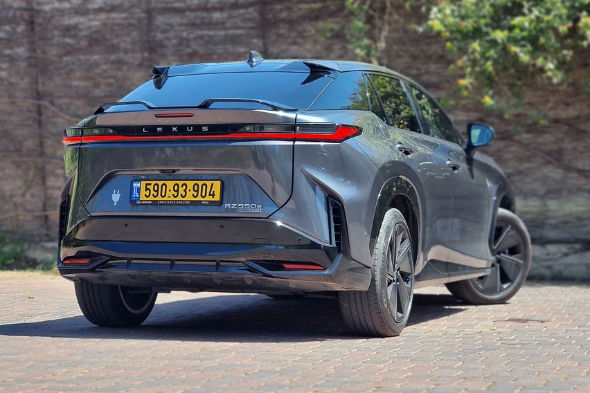 lexus_rz_550e_2026_auto_579166.jpg