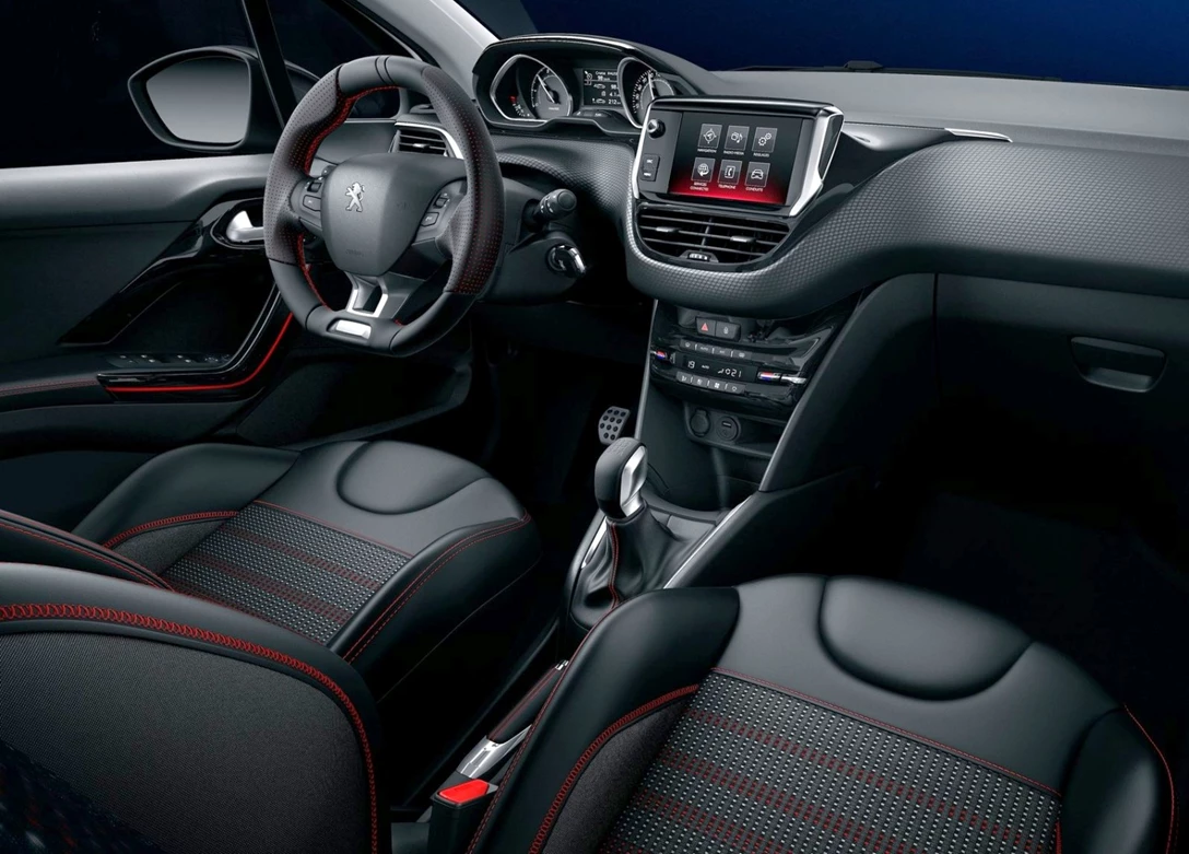 1686403-Peugeot-208-2016-1600-17.jpg
