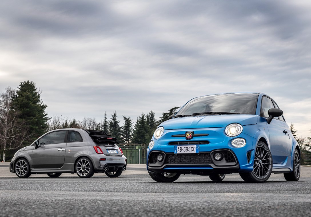 1677253-Abarth-595-2023-05.jpeg