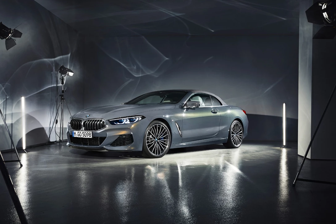 1606096-P90328255_highRes_the-new-bmw-8-series.jpg