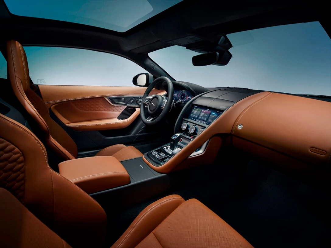 1626496-Jag_F-TYPE_21MY_Image_Studio_Interior_SiennaTan_02.12.19_01.jpg