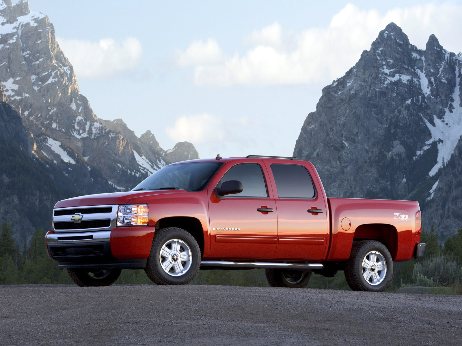 1600745-Chevrolet-Silverado-2008-06.jpg